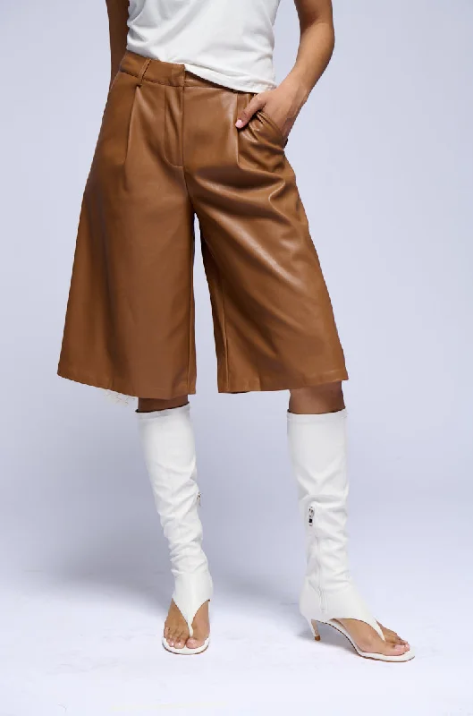 ZOE LONG LENGTH FAUX LEATHER SHORT